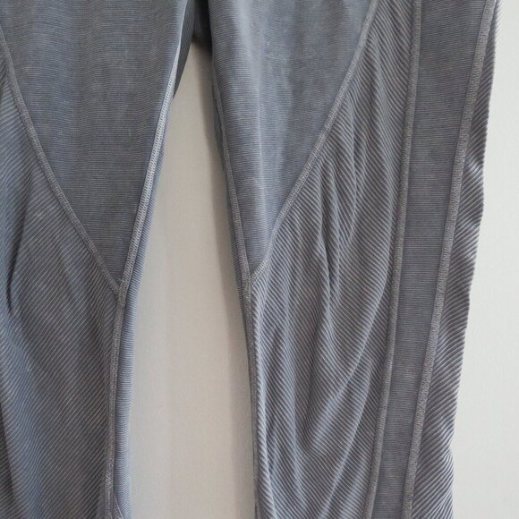 LULULEMON Wunder Under High-Rise Tight Snow Washed Ribbed 28" - Size 10 - Picture 11 of 15